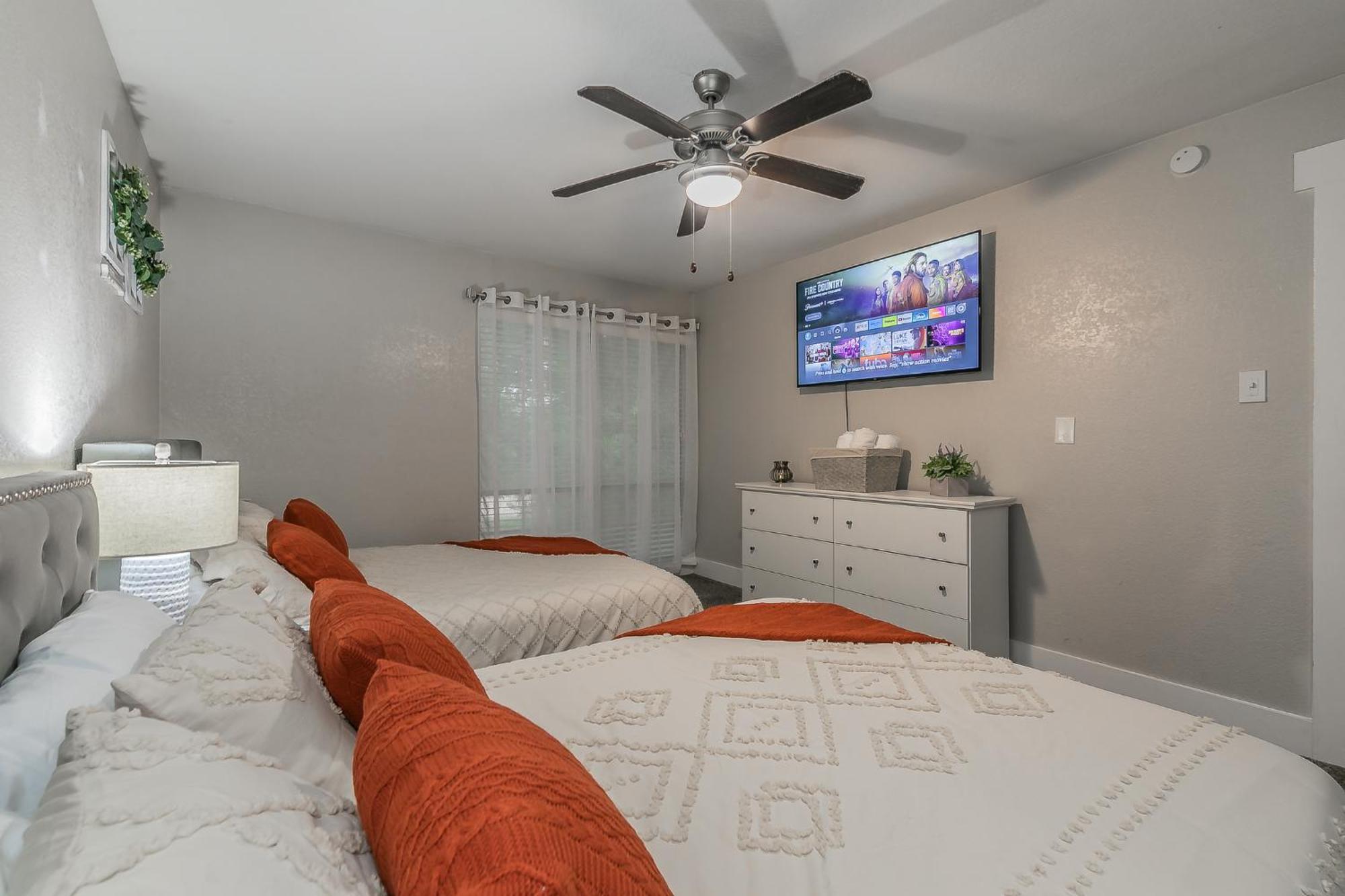 Cozy 2Br Farmhouse Apt - Sleeps 8 - Free Parking! Arlington Esterno foto