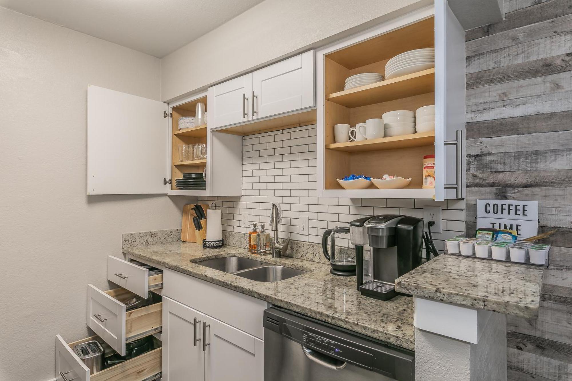 Cozy 2Br Farmhouse Apt - Sleeps 8 - Free Parking! Arlington Esterno foto