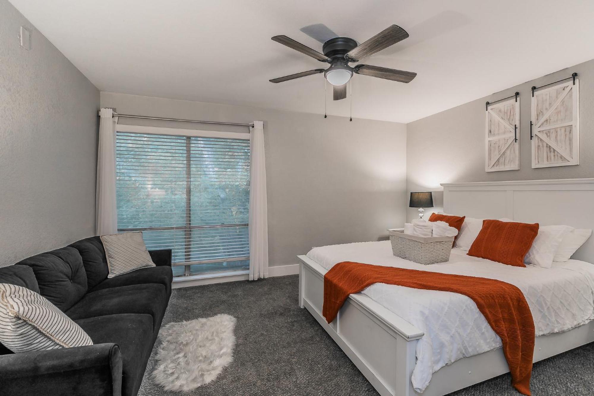 Cozy 2Br Farmhouse Apt - Sleeps 8 - Free Parking! Arlington Esterno foto