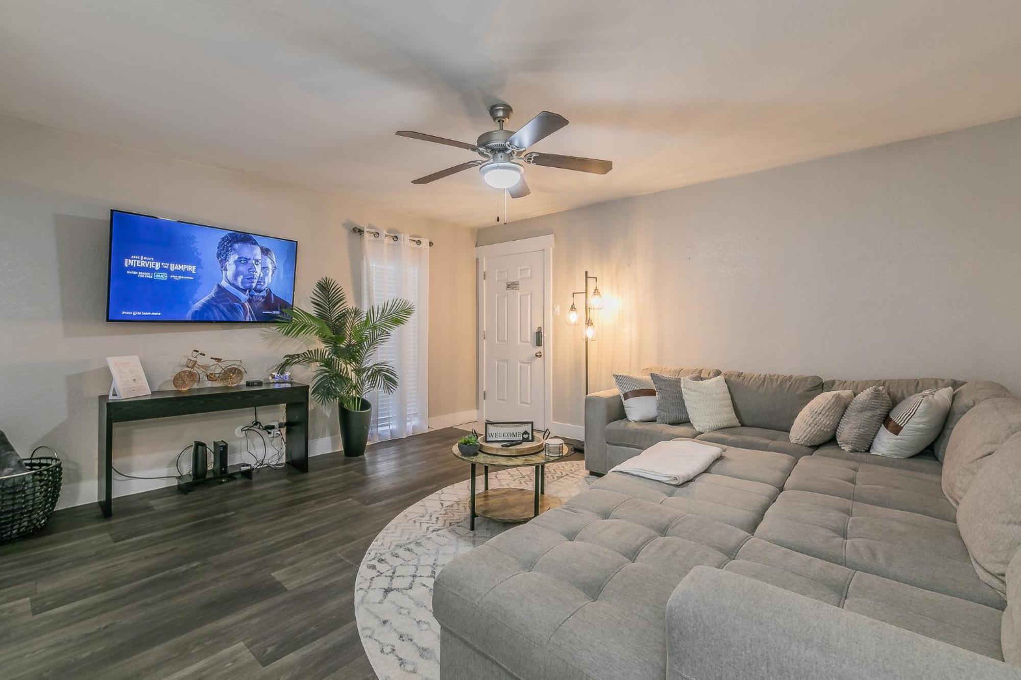 Cozy 2Br Farmhouse Apt - Sleeps 8 - Free Parking! Arlington Esterno foto