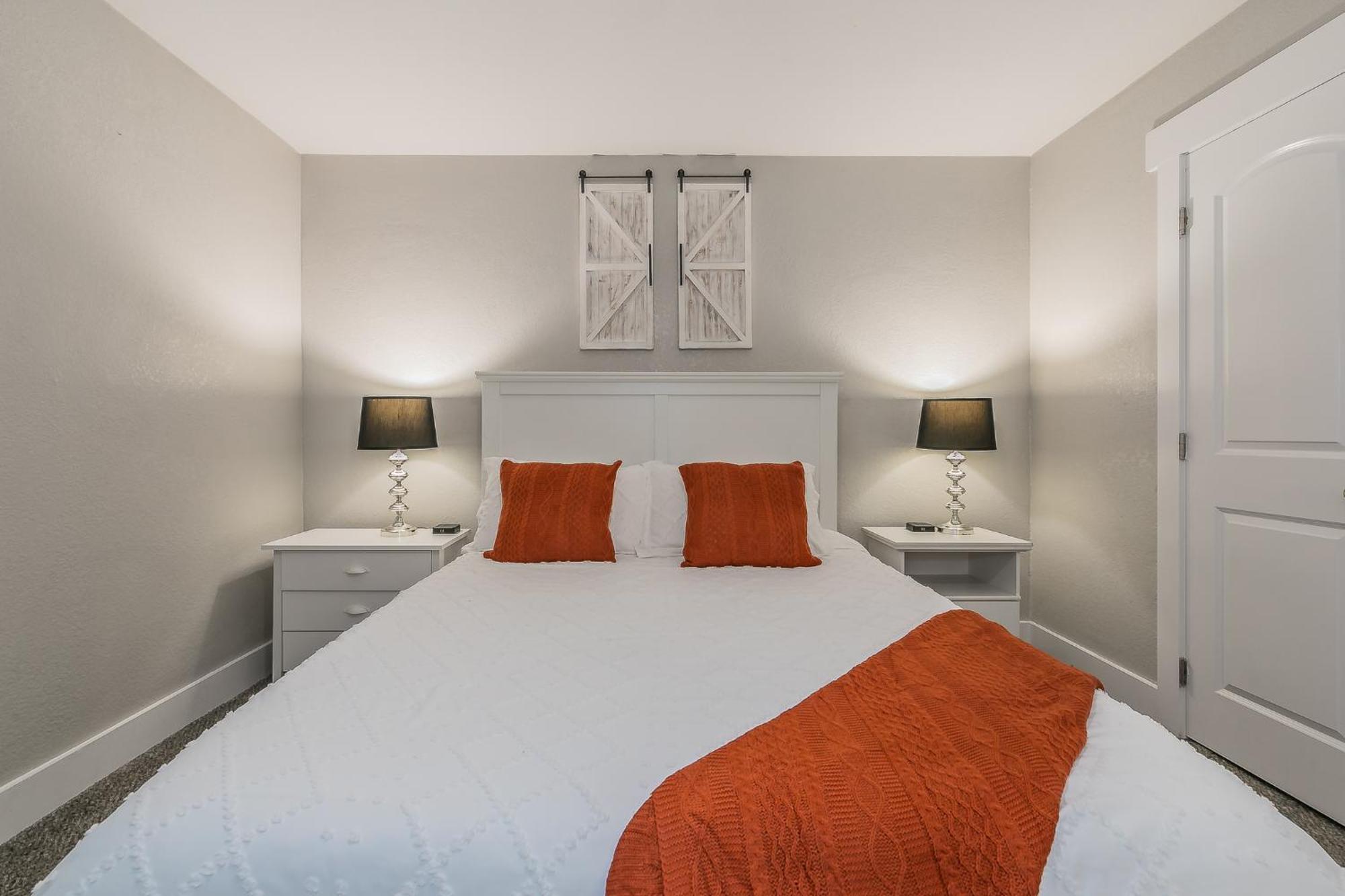 Cozy 2Br Farmhouse Apt - Sleeps 8 - Free Parking! Arlington Esterno foto